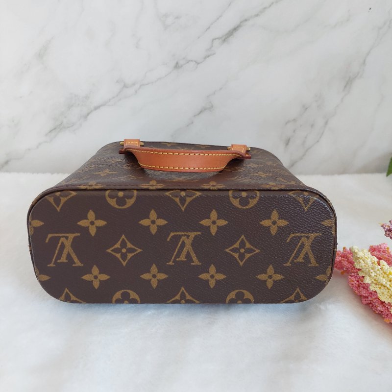 LV Vivian 薇薇安🎀實品拍照 🎀M51172 小號 菜籃子 vintage 手提包 單肩包 ~二手包-30