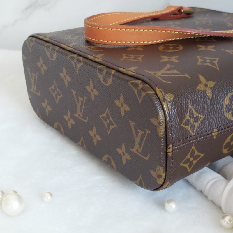 LV Vivian 薇薇安🎀實品拍照 🎀M51172 小號 菜籃子 vintage 手提包 單肩包 ~二手包-32