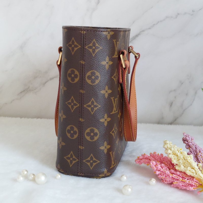 LV Vivian 薇薇安🎀實品拍照 🎀M51172 小號 菜籃子 vintage 手提包 單肩包 ~二手包-34