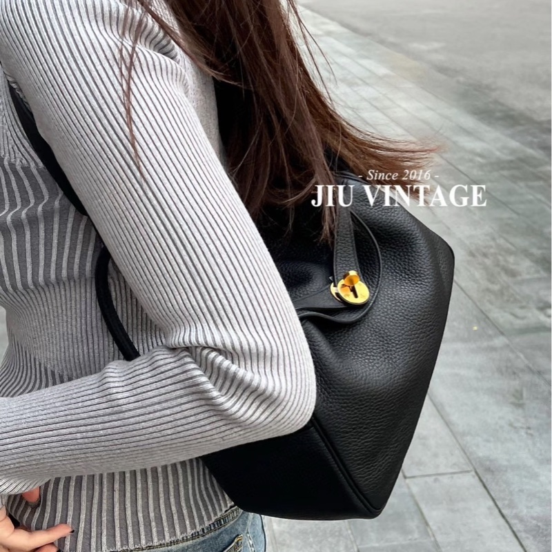 HERMES 愛馬仕Lindy26 黑金 金剛色 D刻-1