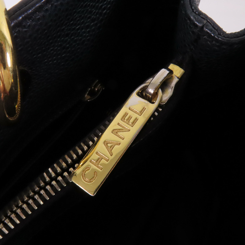 CHANEL 牛皮皮革GST金扣鏈帶肩背袋-17