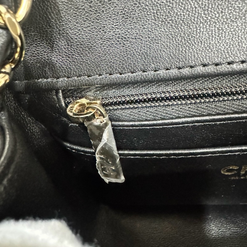 香奈兒 Chanel mini coco 17 方胖子黑金羊 迷你口蓋包-19