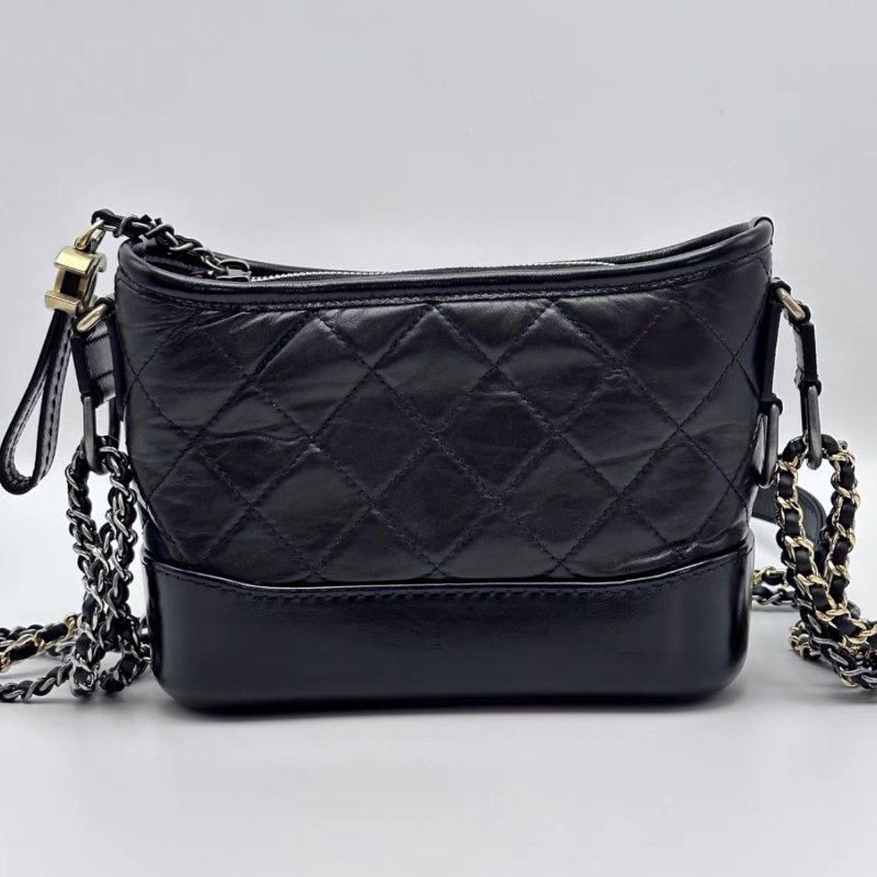 CHANEL 黑色流浪字母肩帶肩背斜背包20*14*7 99新配件保卡塵袋-5