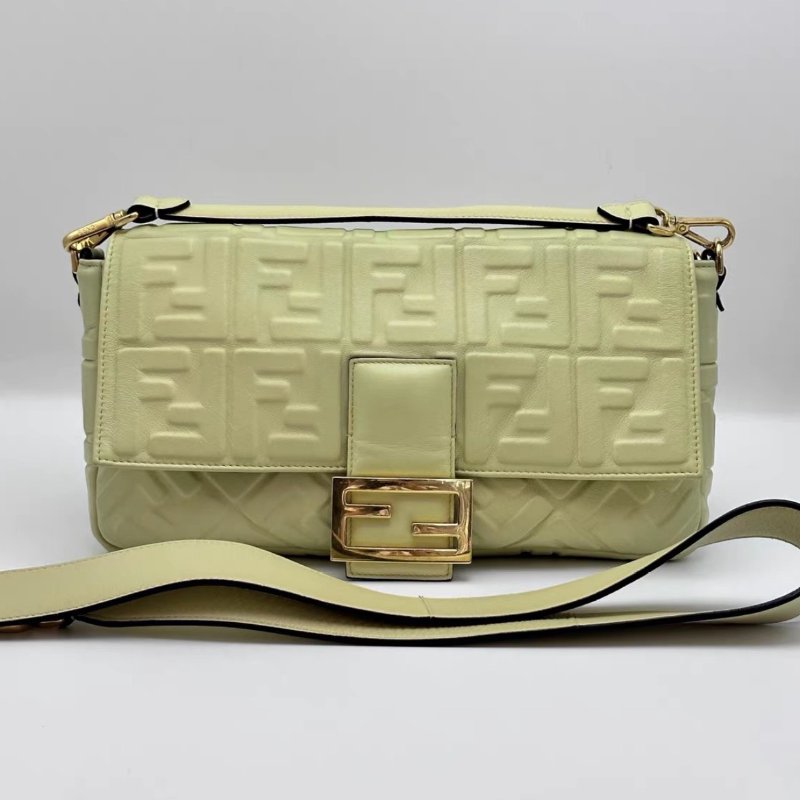 FENDI 米黃色金扣雙F大號肩背斜背法棍包 31*15*5 98新配件塵袋-0