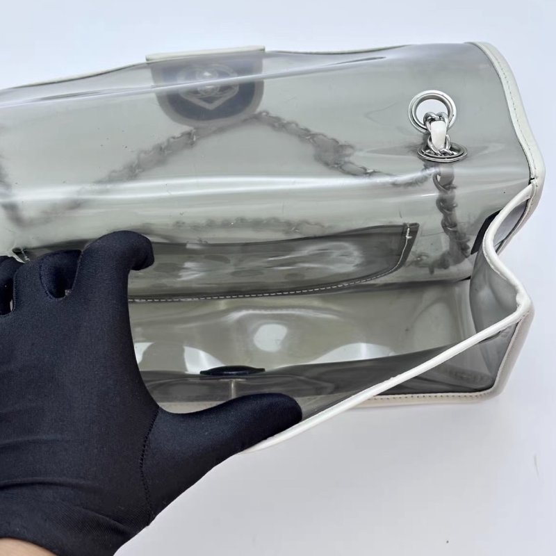 CHANEL 灰白拼愛心扣肩背斜背果凍包28*15*7 98新配件塵袋-1