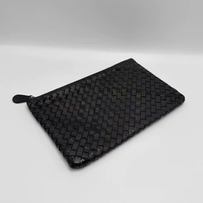 BV 黑色蛇皮紋編織拉鍊手拿包24*15*1 98新 配件塵袋-2