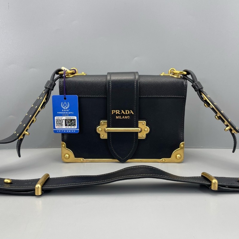 PRADA 黑色宮廷系款肩背包 斜背包-0
