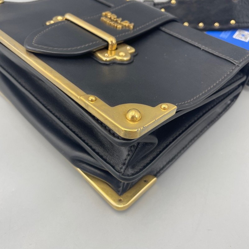 PRADA 黑色宮廷系款肩背包 斜背包-11