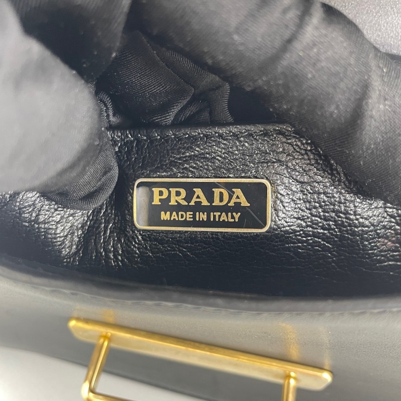 PRADA 黑色宮廷系款肩背包 斜背包-23