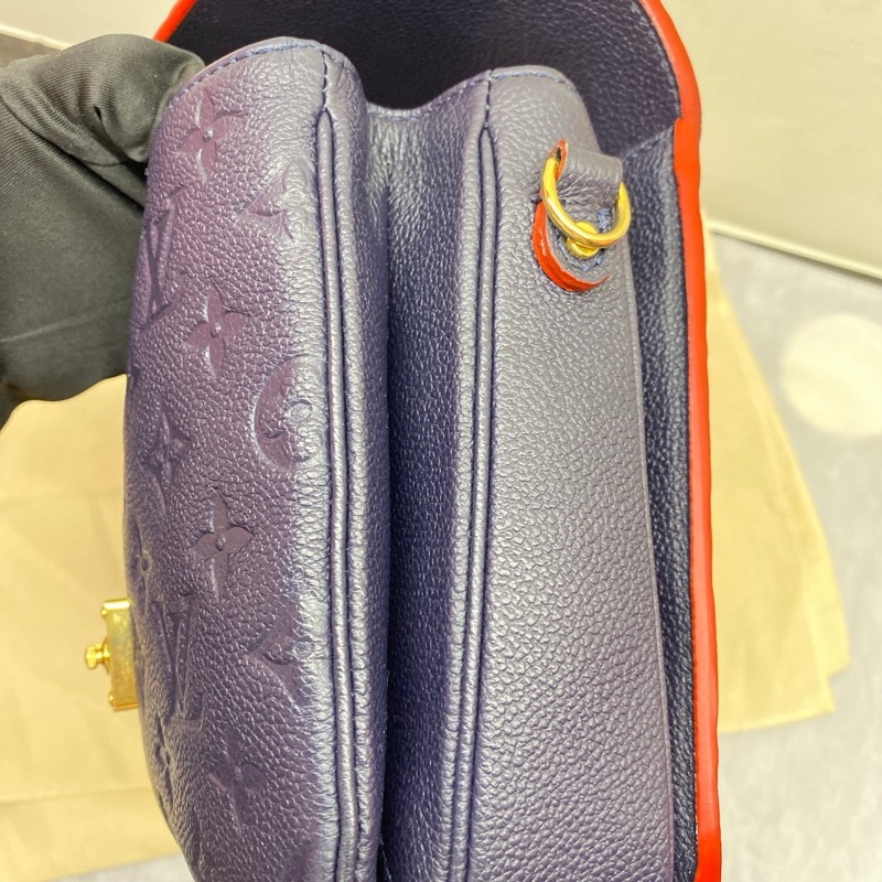 經典郵差包,近全新。無瑕疵-0