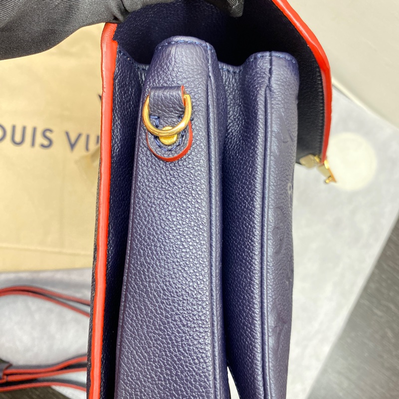 經典郵差包,近全新。無瑕疵-21