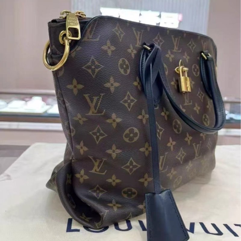 LV 經典老花金扣手提餃子包30*22*11 98新配件鑰匙鎖 塵袋-5