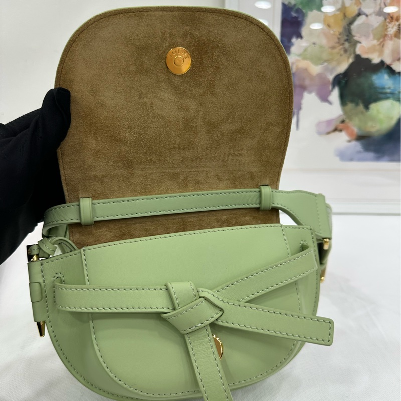 LOEWE 羅意威 gate mini 酪梨綠字母寬肩帶24年編碼-8