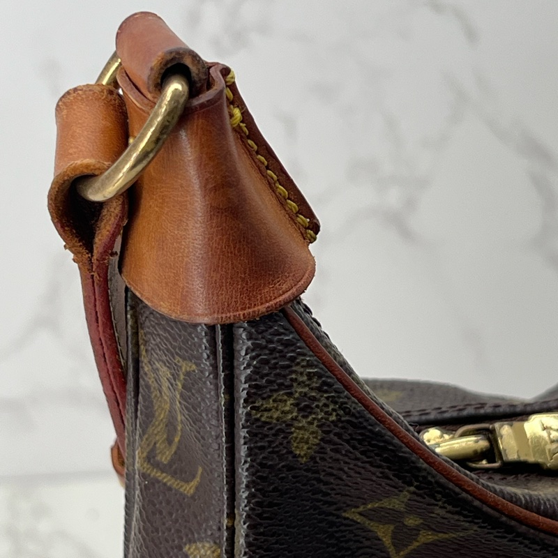 💗香緹國際精品💗 LV 中古款牛角包-3