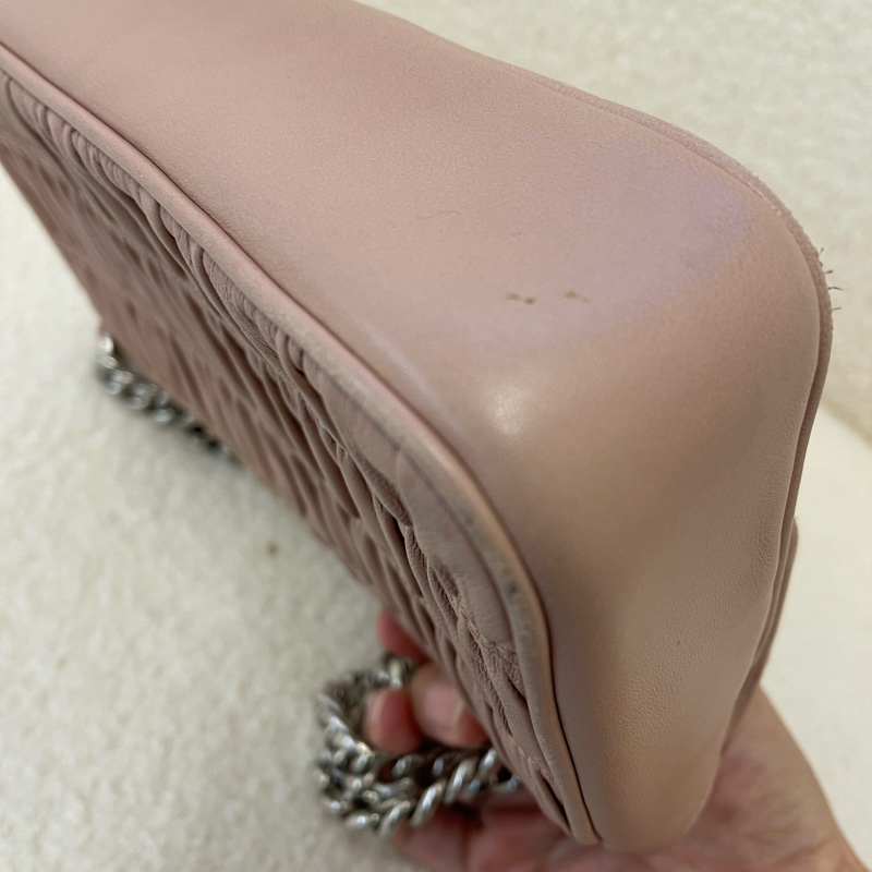 PRADA普拉達粉色銀扣皺褶小羊皮鏈條包-15