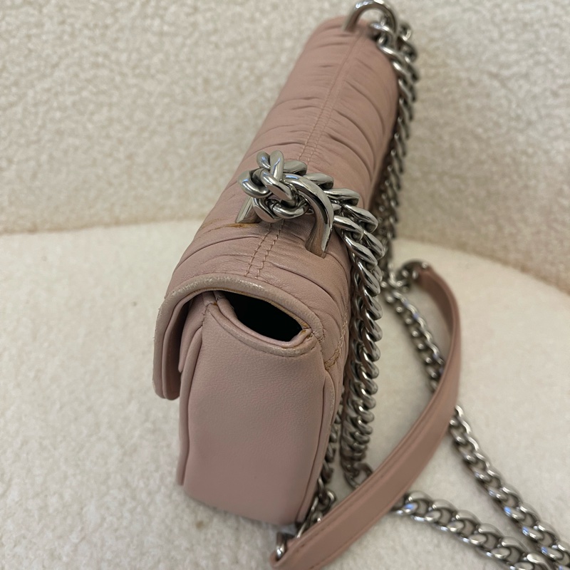 PRADA普拉達粉色銀扣皺褶小羊皮鏈條包-17