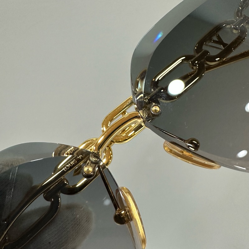 LV Z1626U 金色金屬墨鏡 Jewel Cat Eye LOGO 太陽眼鏡-26