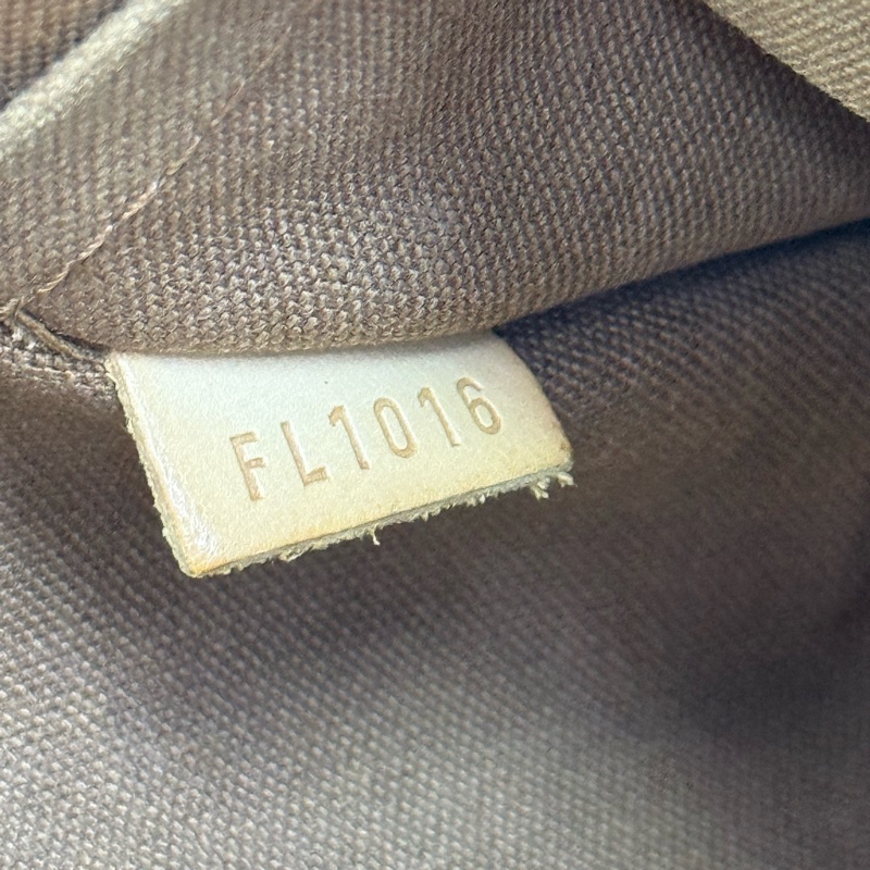 Louis Vuitton Popincourt Handbag-15