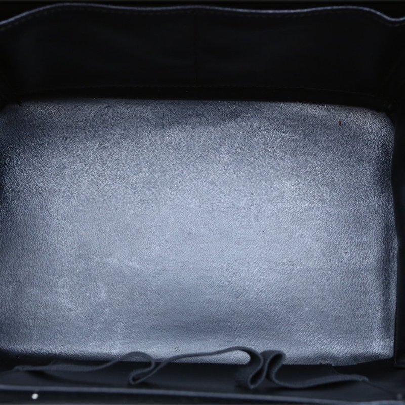 CHANEL 中古黑金牛盒子化妝箱黑色荔枝牛皮5開金扣雙C大Logo浮雕肩背包-3