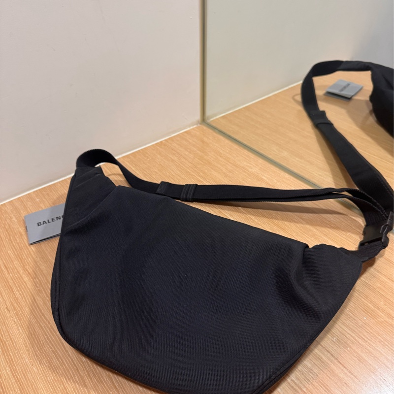 Balenciaga巴黎世家腰包-7