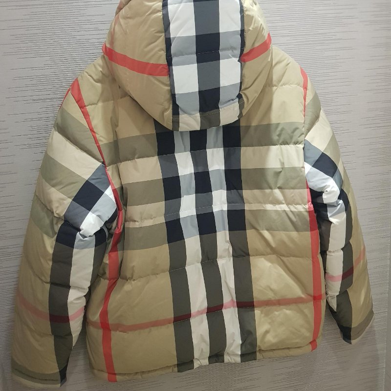 💎Han's house精品服飾💎Burberry 格紋 連帽可拆 防水 羽絨外套 雙面穿 現貨 XS ~ M 原價69000-6