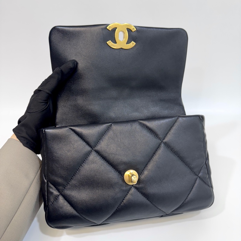 CHANEL黑金油蠟羊皮19包小號 26CM AS1160-7