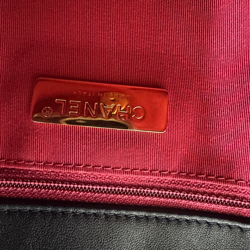 CHANEL黑金油蠟羊皮19包小號 26CM AS1160-21