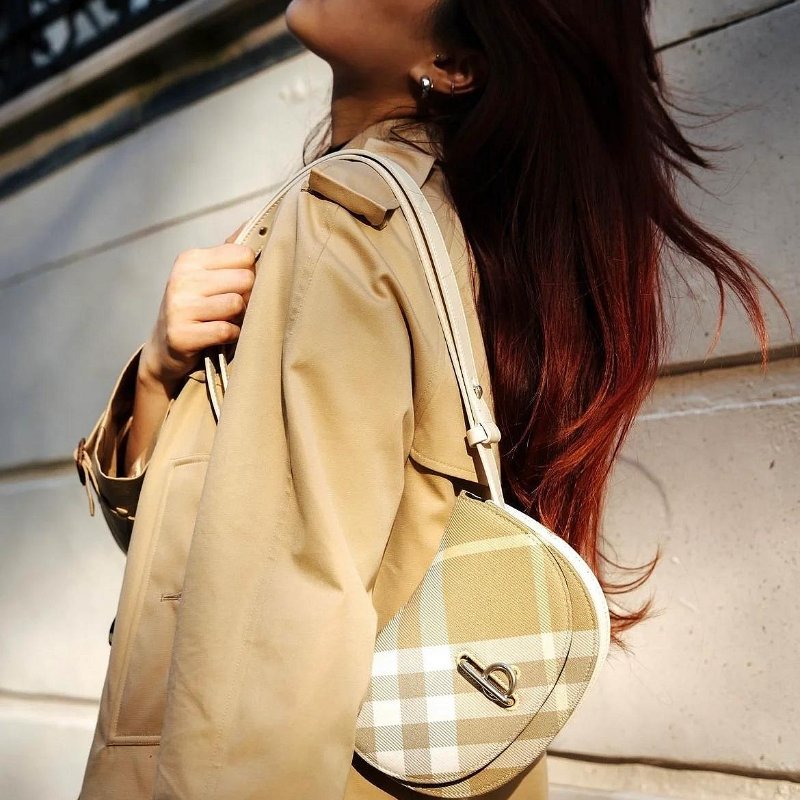 💎Han's house精品服飾💎BURBERRY 迷你 Rocking Horse 肩背包 現貨 原價59000-3