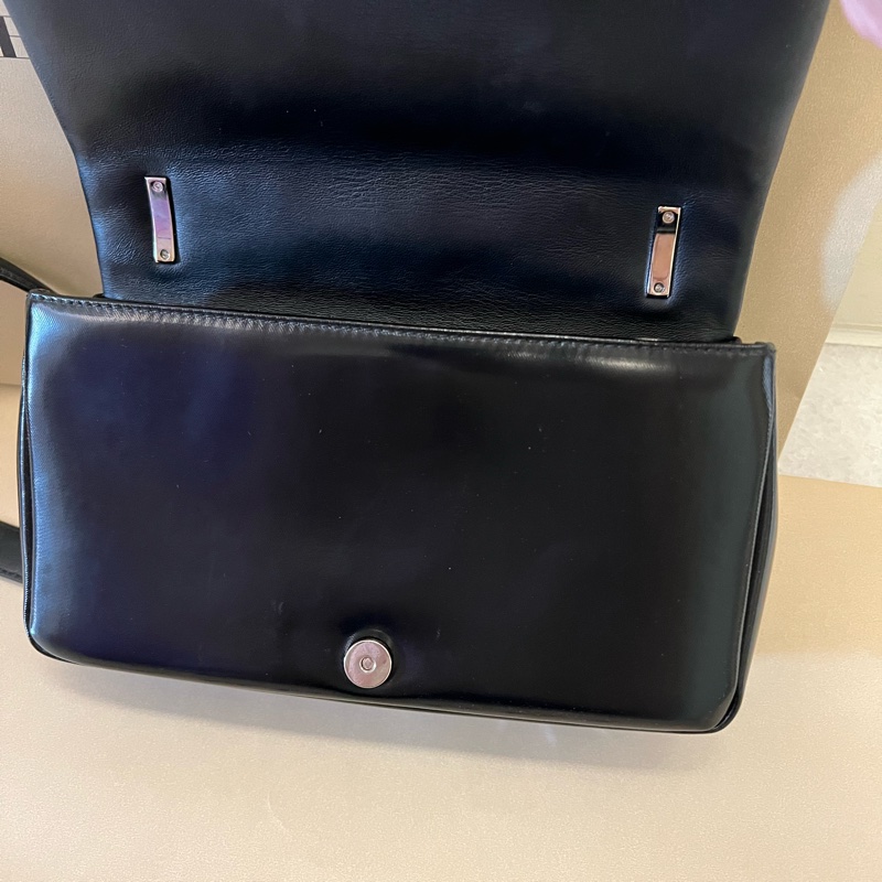 Burberry 小款Horseferry 印花絎縫Lola 包銀鏈斜背包-10