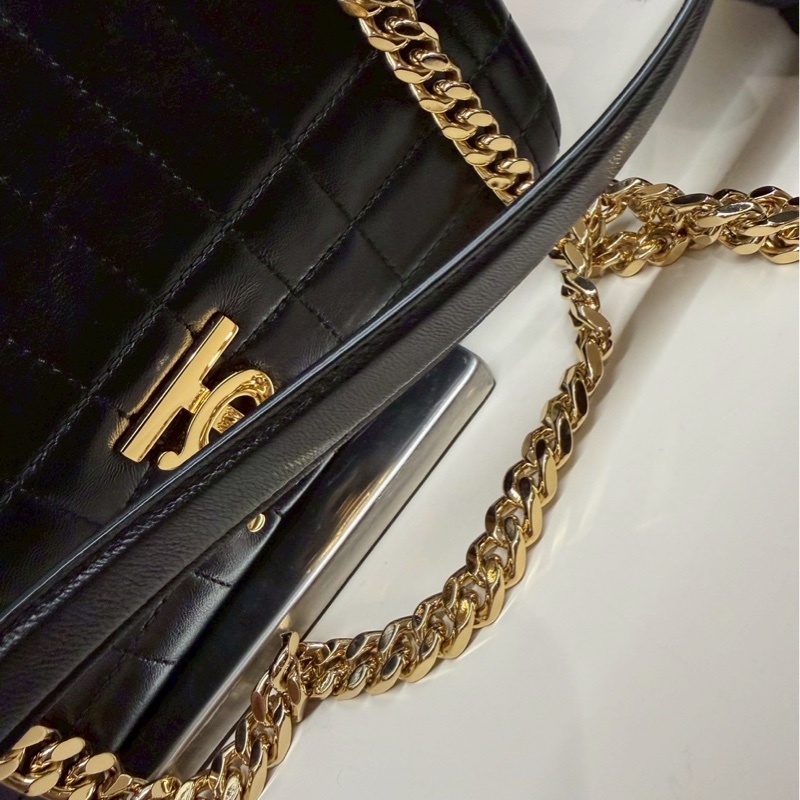 BURBERRY 黑色TB金標Lola包-9