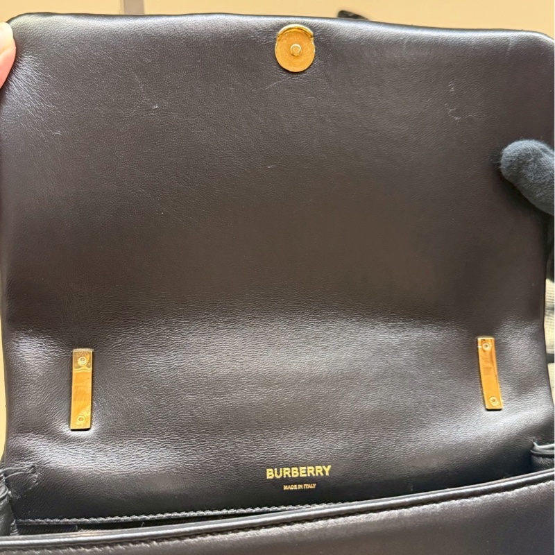 BURBERRY 黑色TB金標Lola包-16