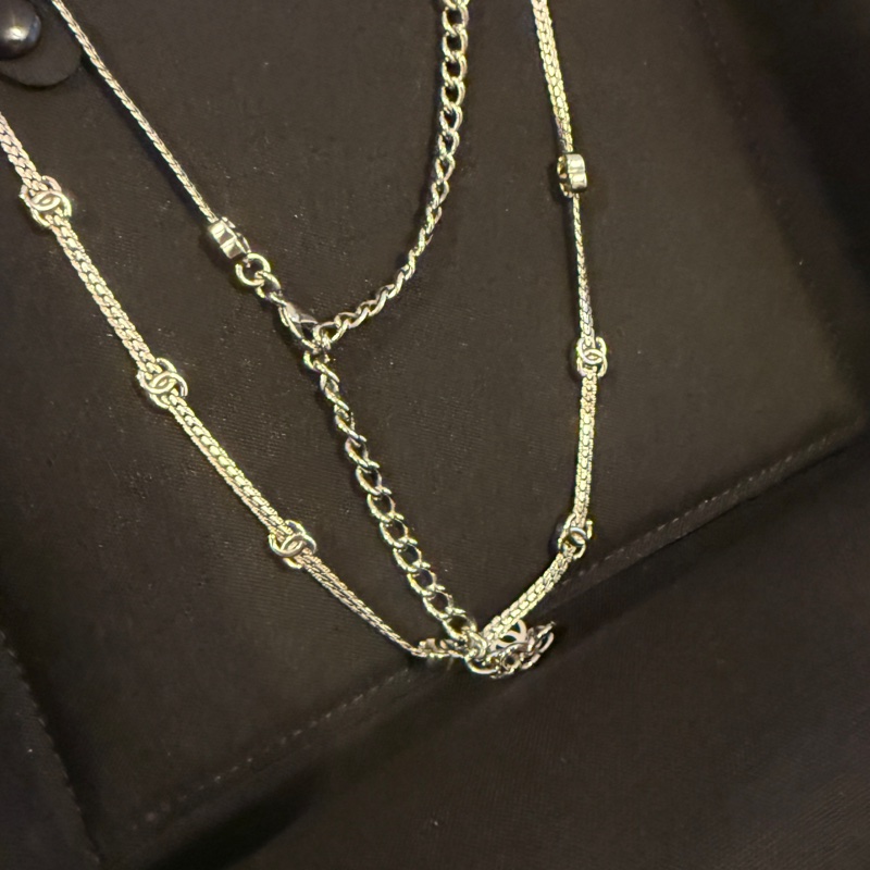 全新正品CHANEL 銀色7花 logo項鏈-6