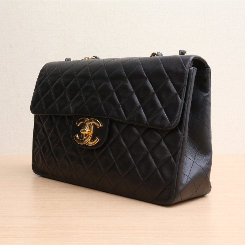 CHANEL 中古黑金羊貝嫂34羊皮2開金扣肩背包-3