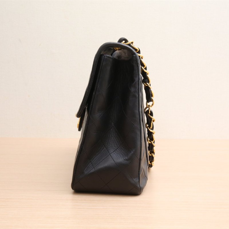 CHANEL 中古黑金羊貝嫂34羊皮2開金扣肩背包-4