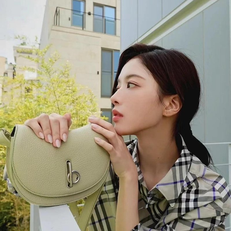 💎Han's house精品服飾💎BURBERRY 迷你 Rocking Horse 肩背包 現貨 原價69000-3