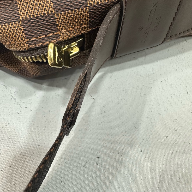 LV N45255 咖棋盤格拉鏈上蓋斜背包 豆腐包-70