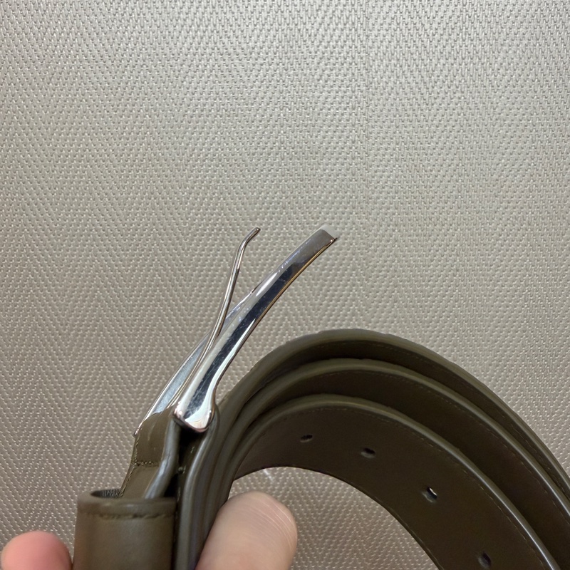 BV 軍綠色牛皮銀釦編織皮帶-2