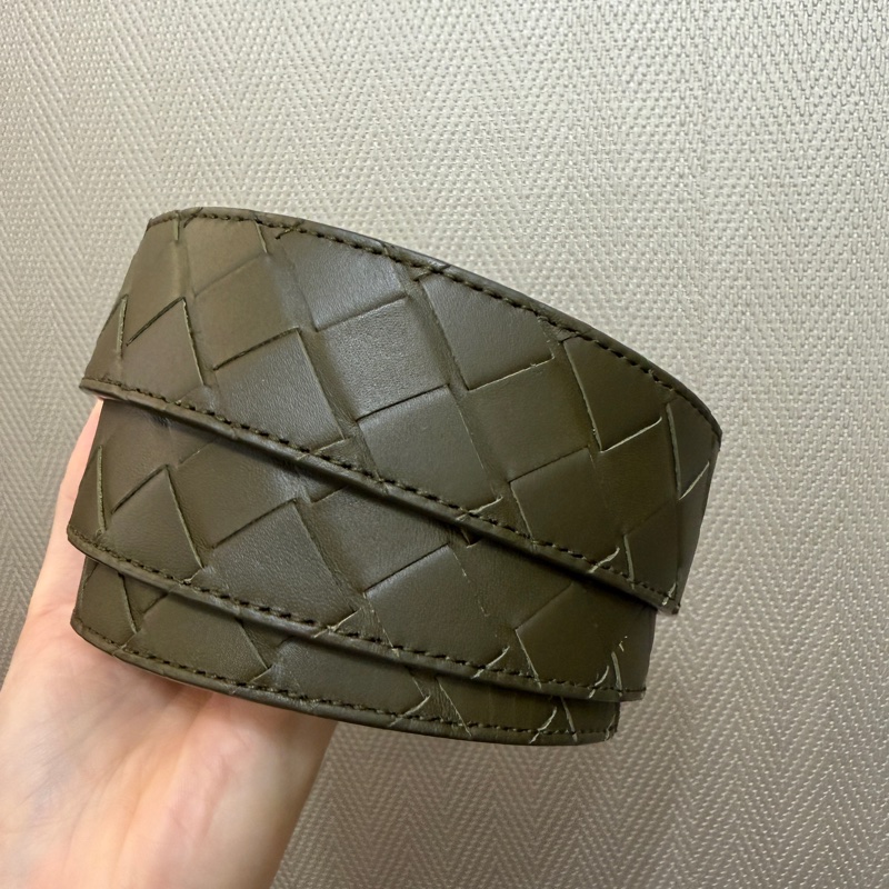 BV 軍綠色牛皮銀釦編織皮帶-4