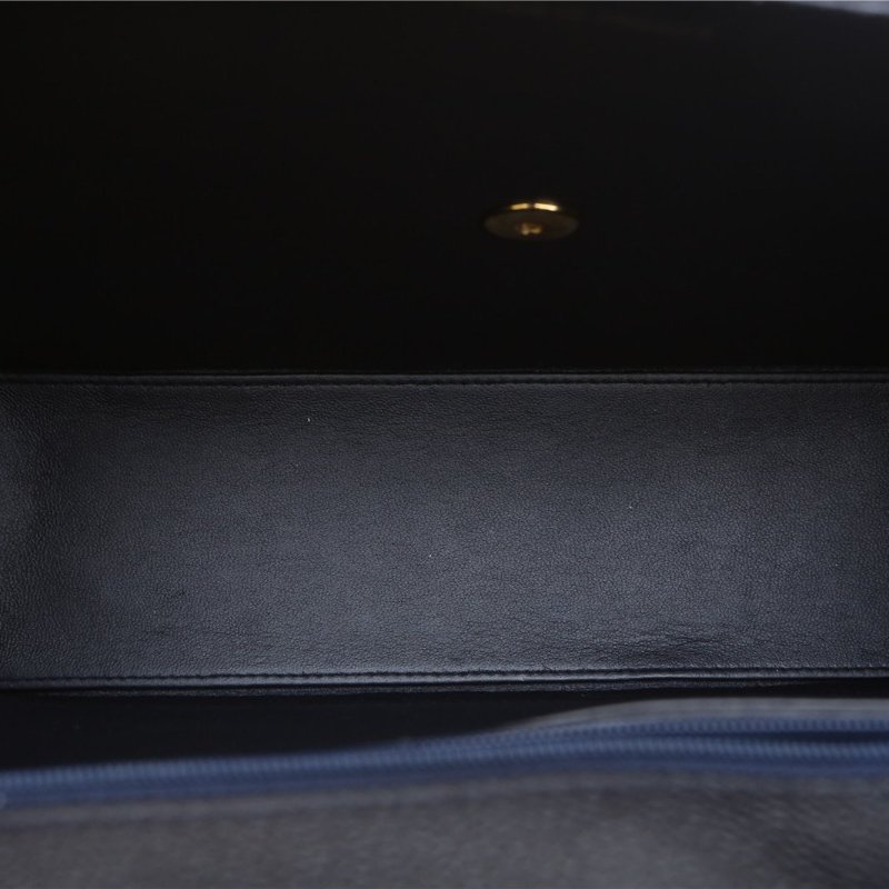 CHANEL 中古黑金牛外縫線斜挎包墨藍色荔枝牛皮5開金扣肩背包-2