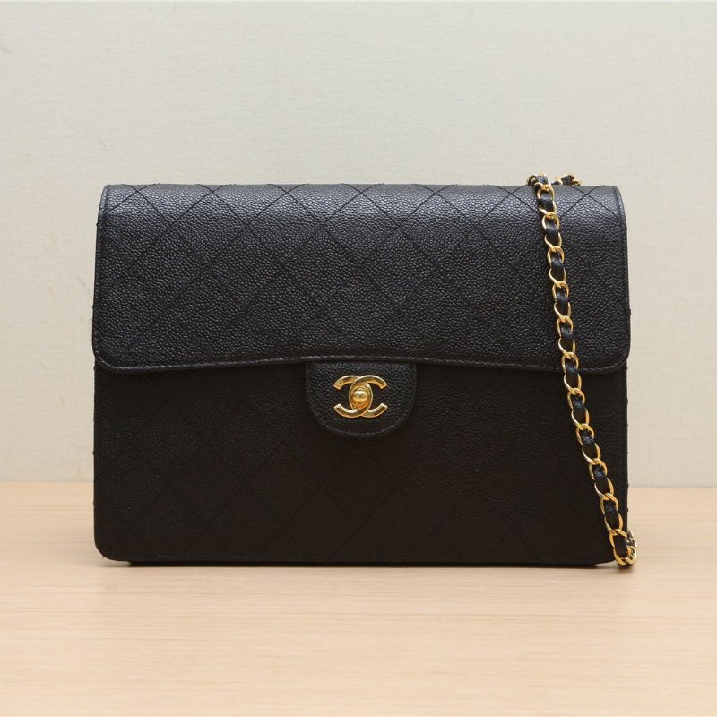 CHANEL 中古黑金牛斜跨包黑色荔枝牛皮5開金扣肩背包-1