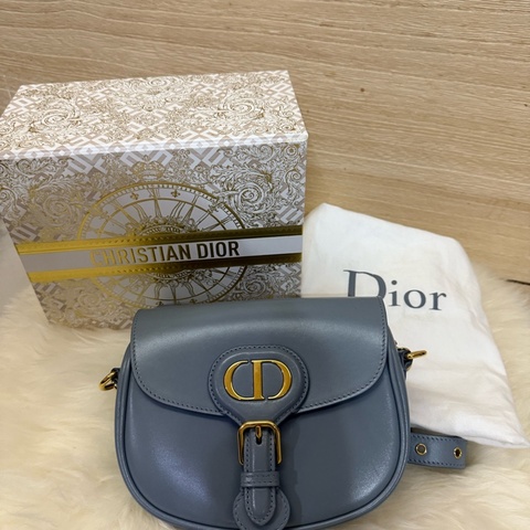 ✨ 附盒 閒置 DIOR BOBBY SMALL霧霾藍  出清 Dior 馬鞍包 霧霾藍 小包 真皮 金扣 斜背包 氣質 法式 優雅 網紅 熱賣款 限定色 Christian Dior 精品 二手