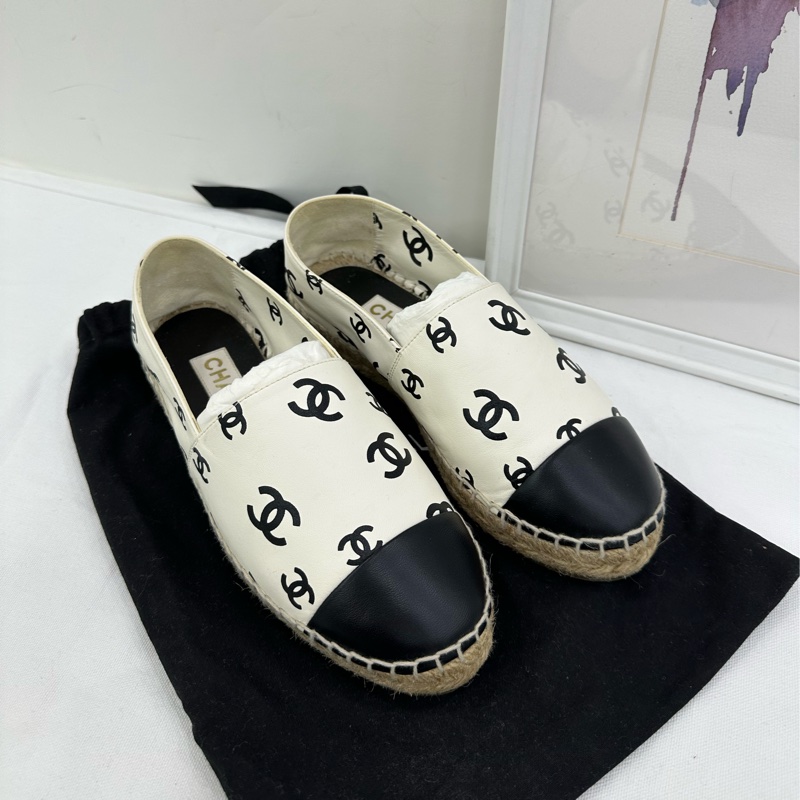 Chanel香奈兒 大爆款黑白滿雙c logo漁夫鞋 36碼-0