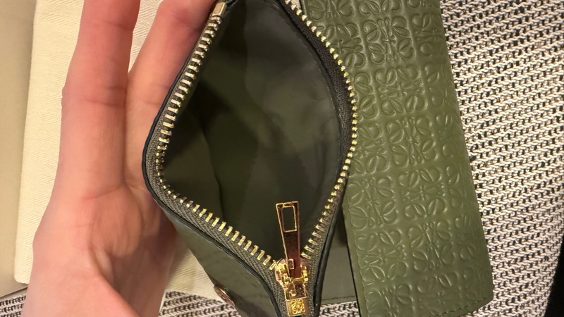 已售。LOEWE 零錢拉鏈錢包-12