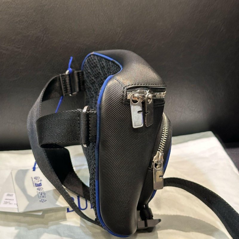 💎Han's house精品服飾💎burberry 戰馬 騎士 小牛皮 腰包 意大利製 現貨 原價47000-8