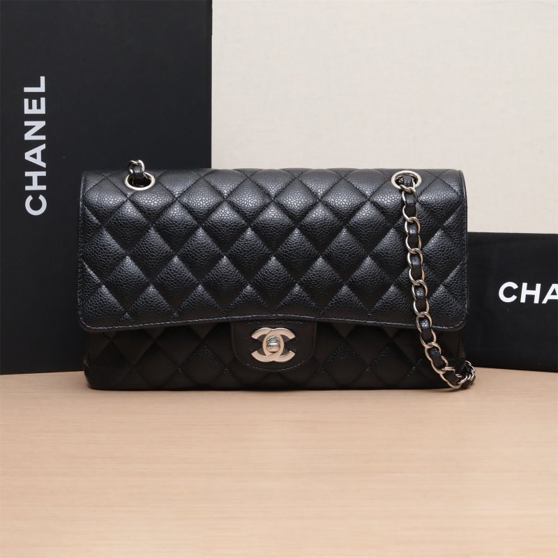 CHANEL CF口蓋包中號25.5黑色銀扣荔枝牛皮30開銀扣肩背包-0