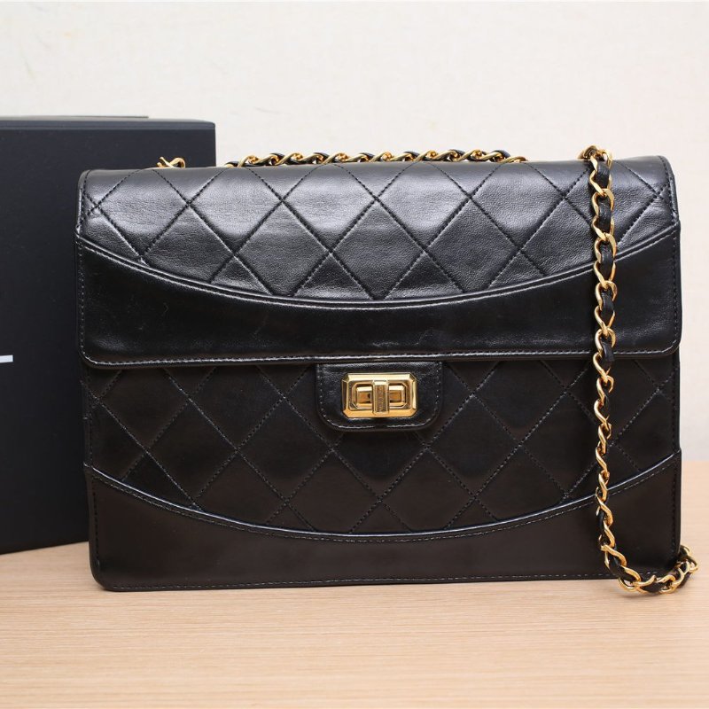 CHANEL 中古黑金羊2.55單肩包黑色羊皮1開金扣肩背包-0