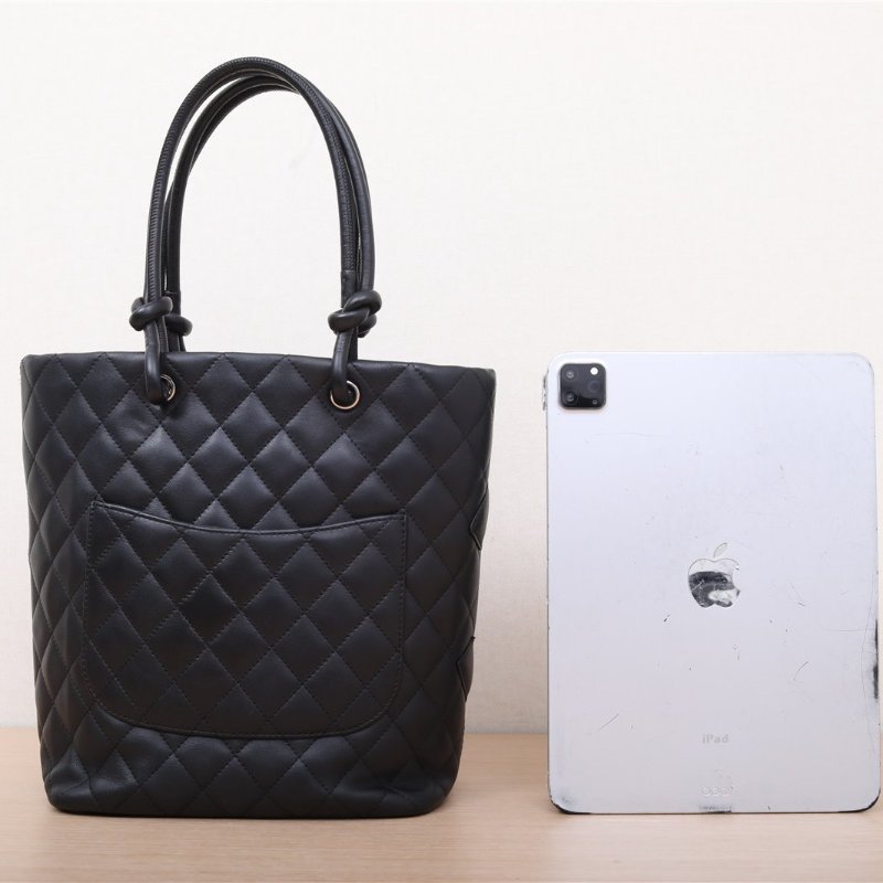 CHANEL 中古康鵬菜籃子黑色牛皮9開銀扣肩背包-4