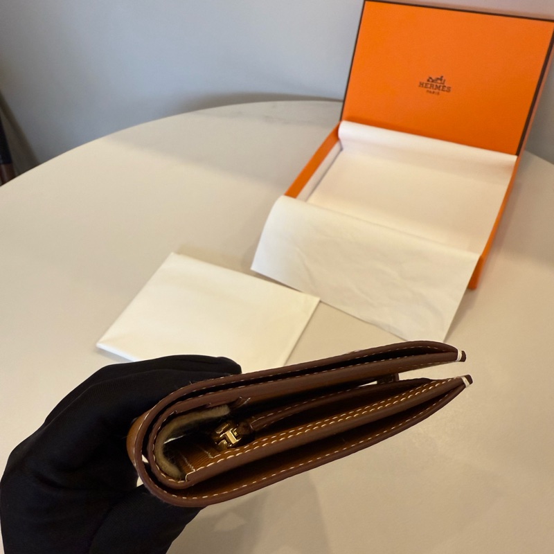 (全新）hermes愛馬仕 缺貨款Bearn雙折短夾epsom皮金棕金扣-4
