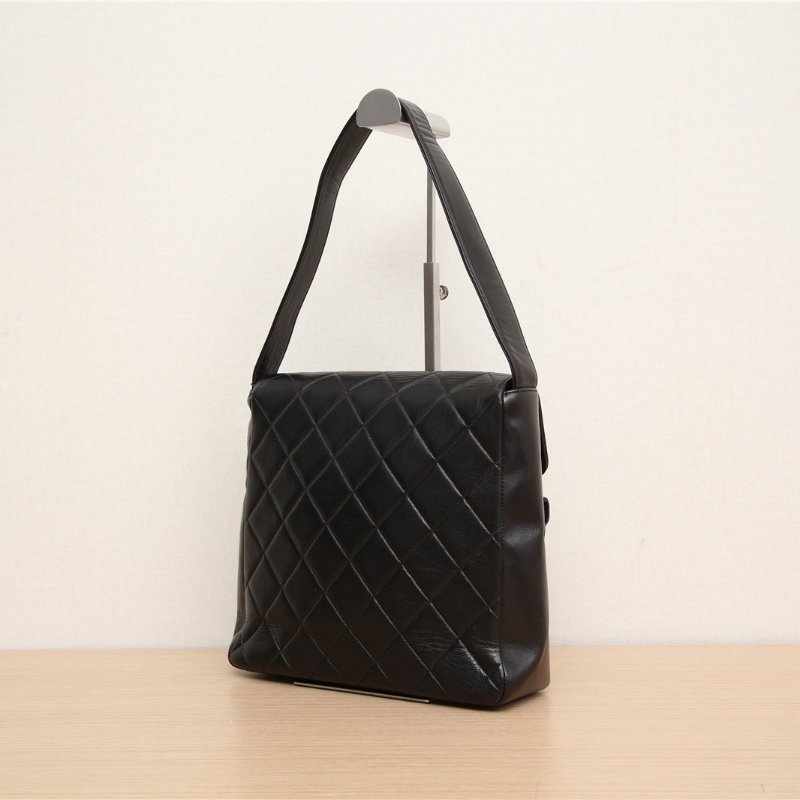 CHANEL 中古黑金羊Duma單肩包黑色4開肩背包-3