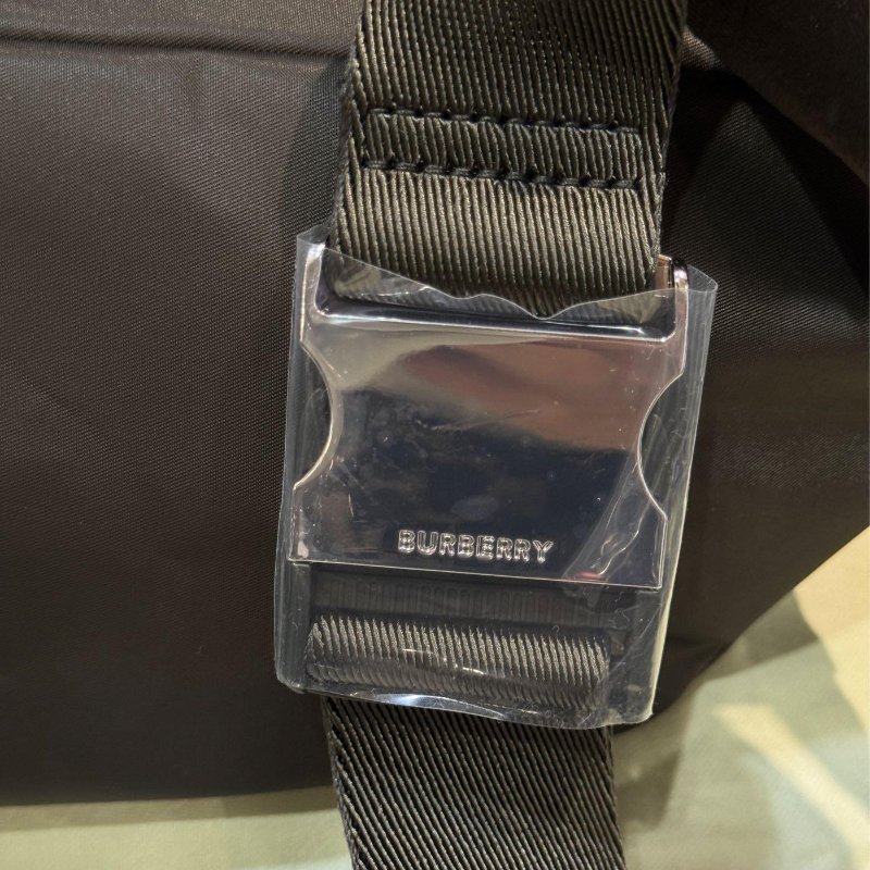 💎Han's house精品服飾💎burberry 尼龍 防水 腰包-1